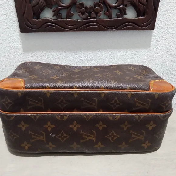 Vintage Louis Vuitton Nil Crossbody MM - 100% Authentic